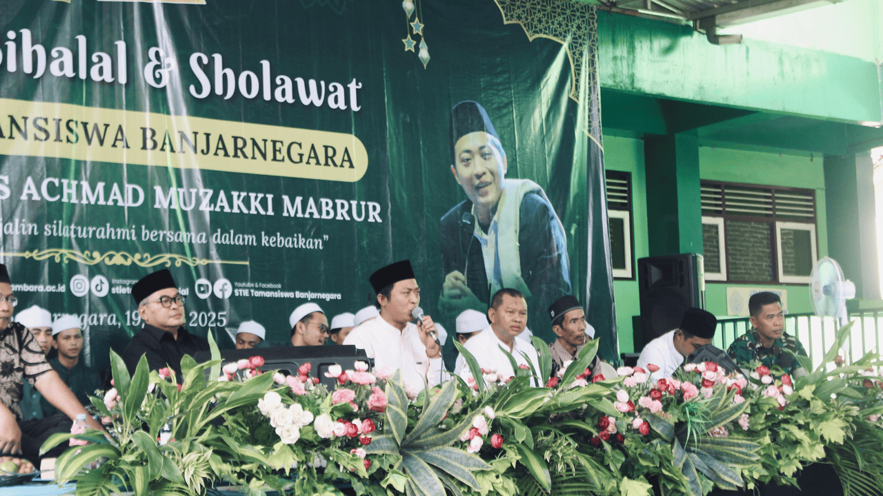 STIE Tamansiswa Banjarnegara Gelar Halal Bihalal Dan Bersholawat Bersama Gus Achmad Muzakki Mabrur