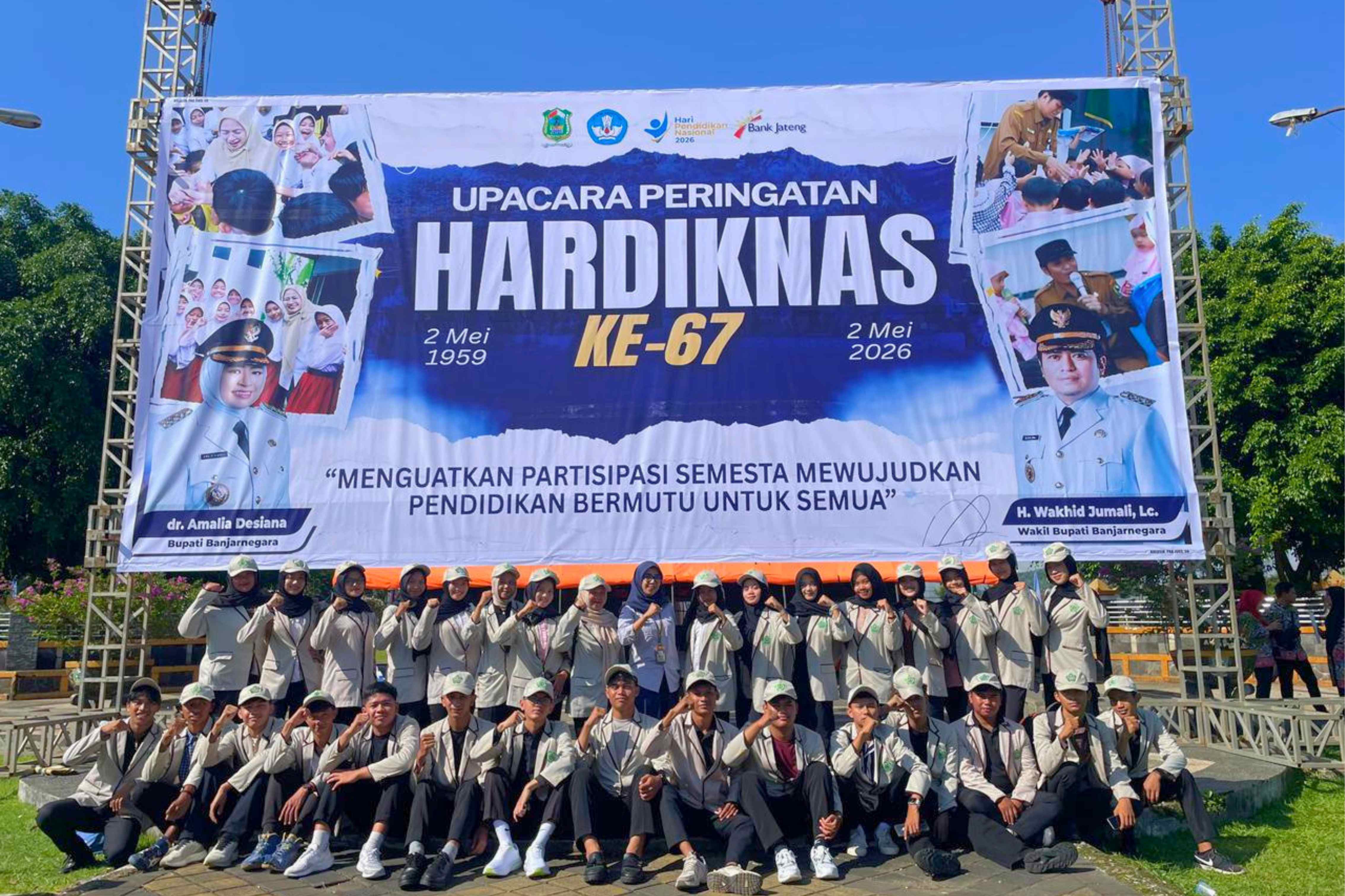 Mahasiswa STIE Tamansiswa Banjarnegara Mengikuti Upacara Peringatan Hardiknas Ke -67