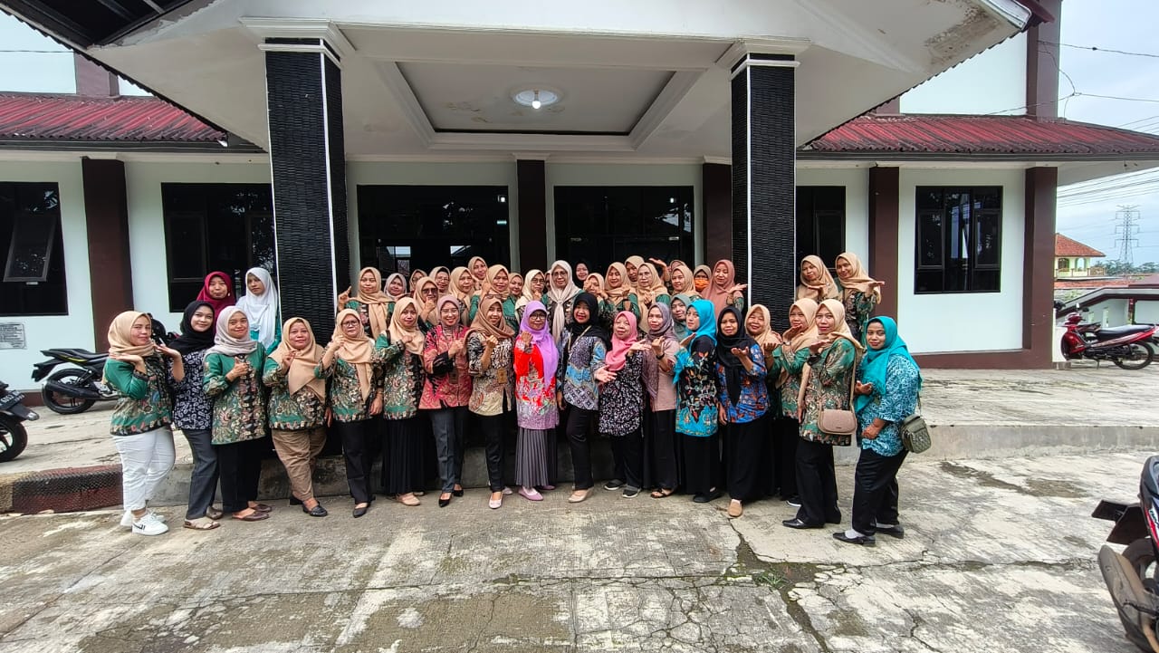 Pengabdian Masyarakat STIE Tamansiswa Banjarnegara 2025: Dedikasi Di Desa Adipasir